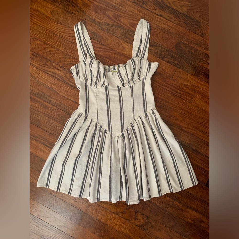 Future Collective Jenee Naylor Mini Dress
sz 10